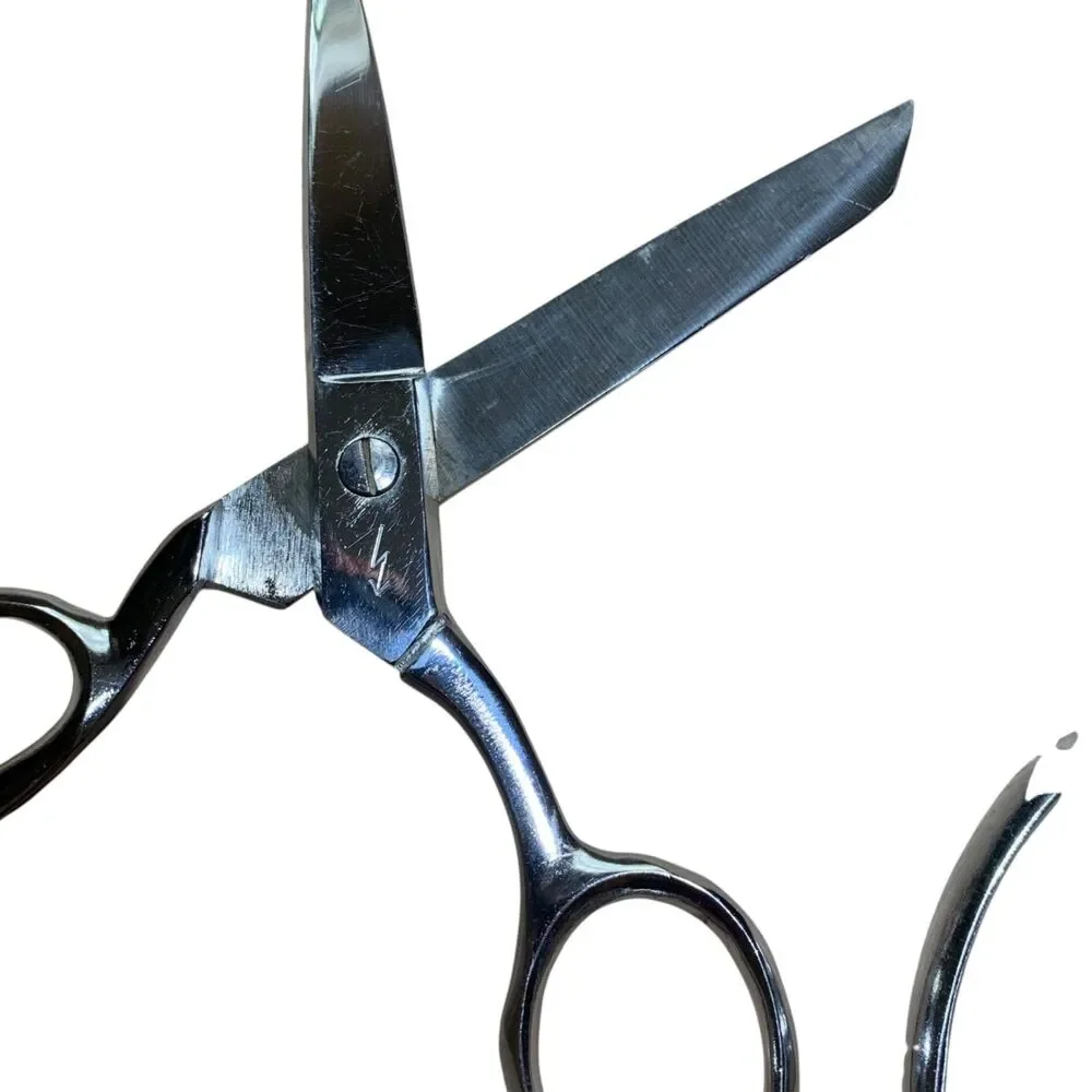 Vintage Hot Drop Set of 2 Forged Steel Scissors Italy 7in 8in Seamstress Sewing